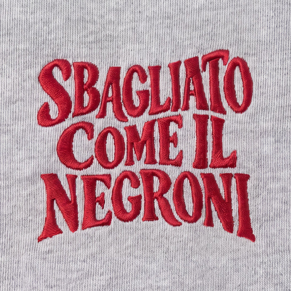 Felpa Sbagliato come il Negroni Grigio - dettaglio ricamo