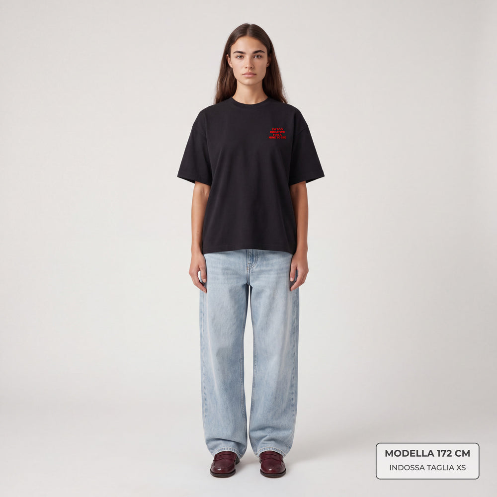 T-shirt Creative Nero - indossata modella