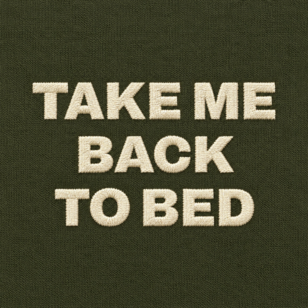 T-shirt Take me back to bed Verde - zoom ricamo