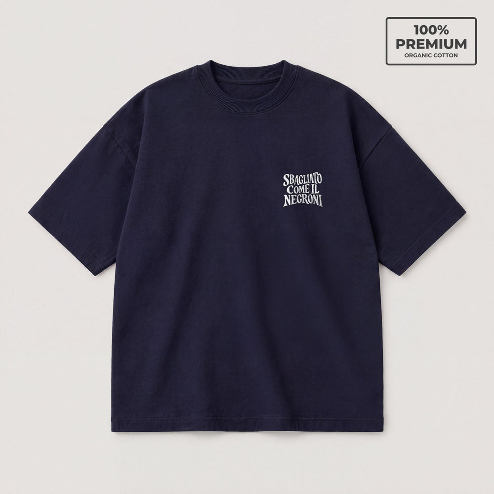T-shirt oversize blu Sbagliato come il Negroni ricamo bianco lato cuore - fronte