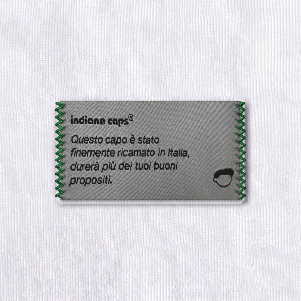 T-shirt C'est la fucking vie Bianco - zoom etichetta