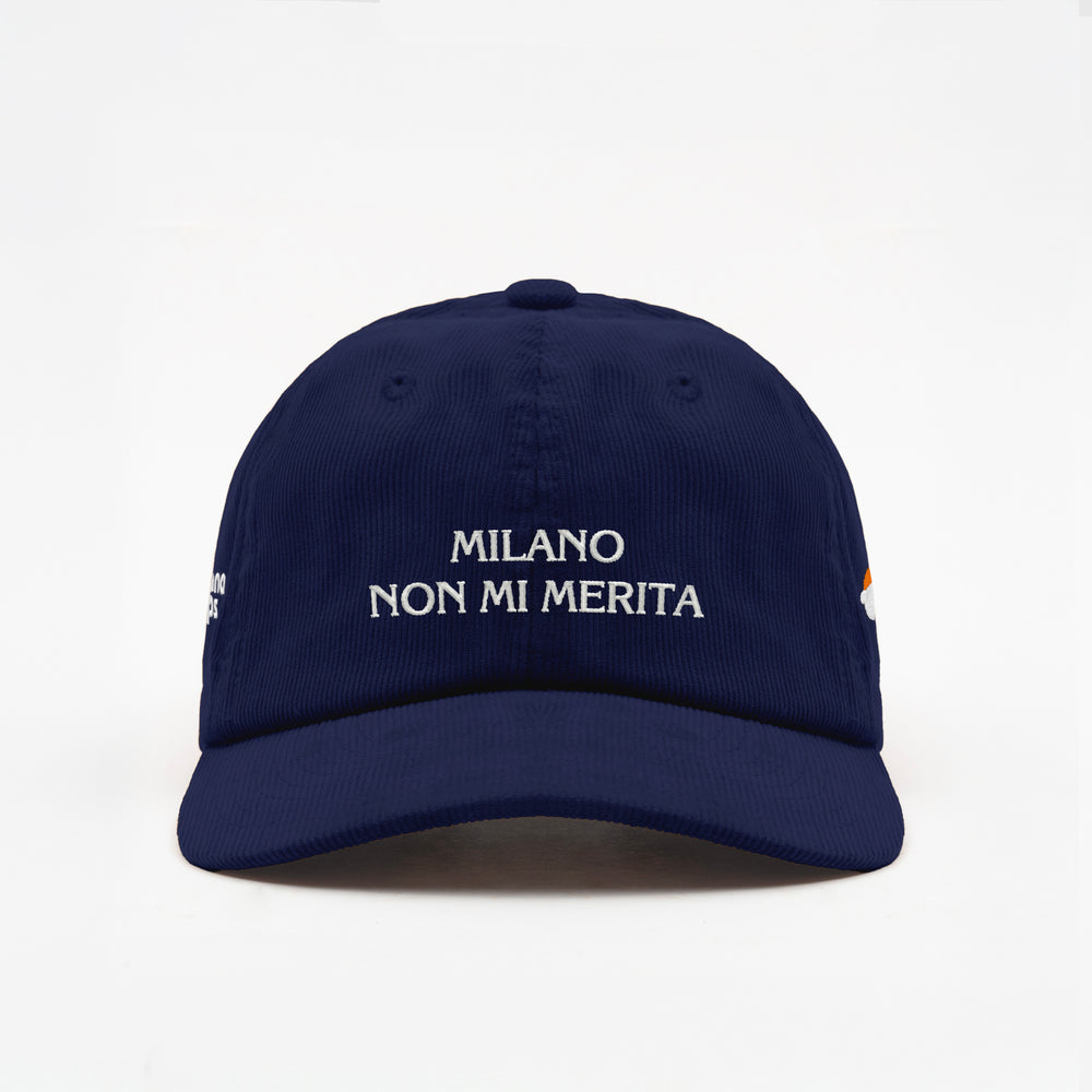 Cappellino in velluto a coste "MILANO NON MI MERITA"