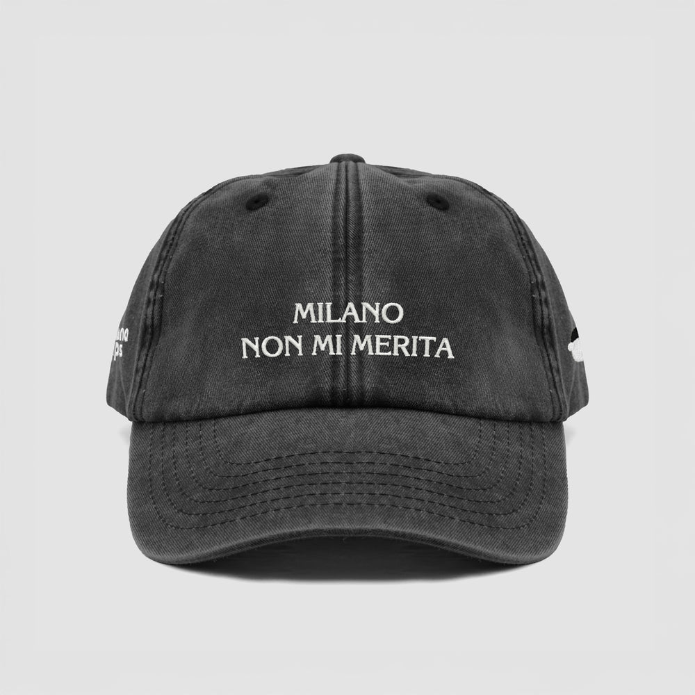Cappellino vintage "MILANO NON MI MERITA"