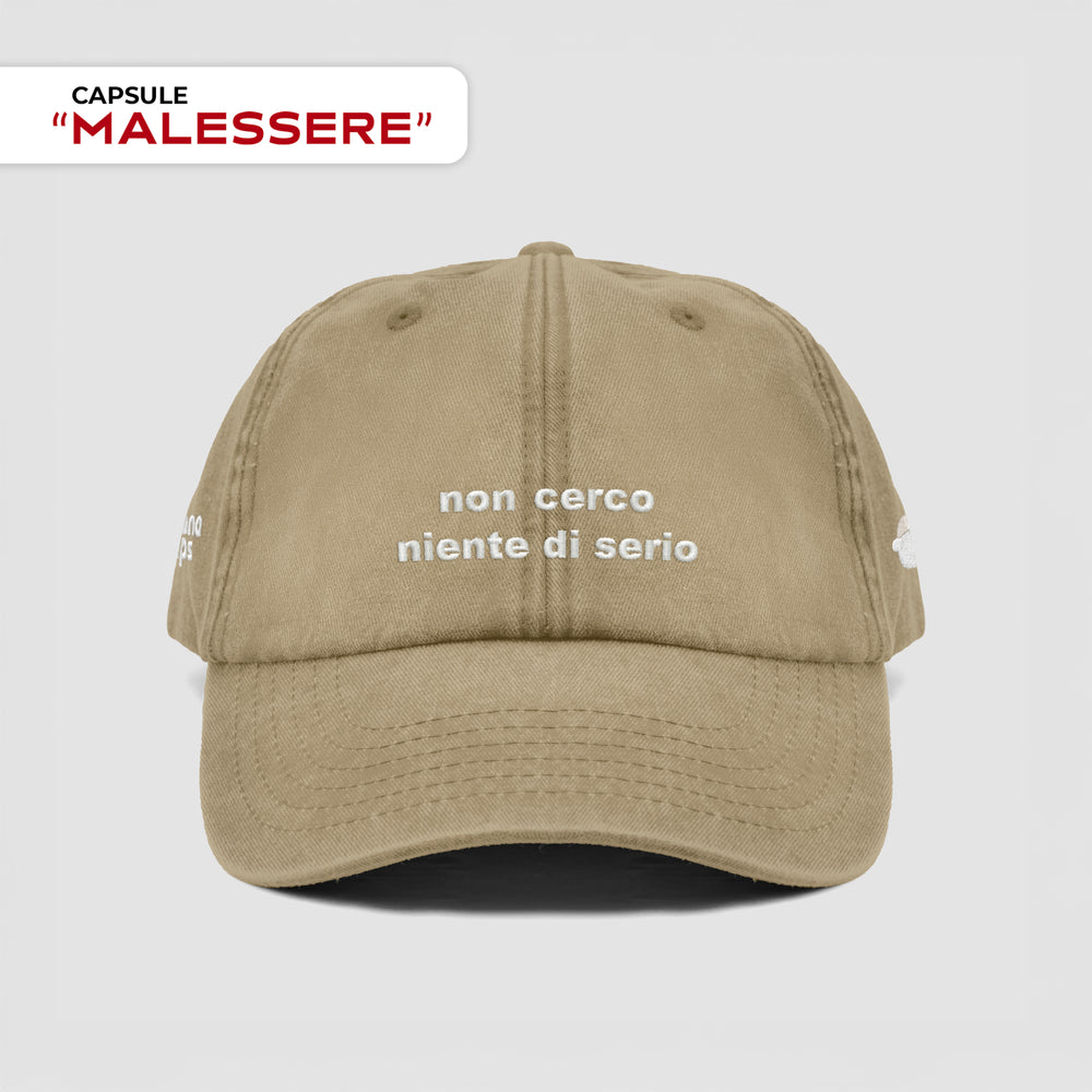 Cappellino vintage "non cerco niente di serio"