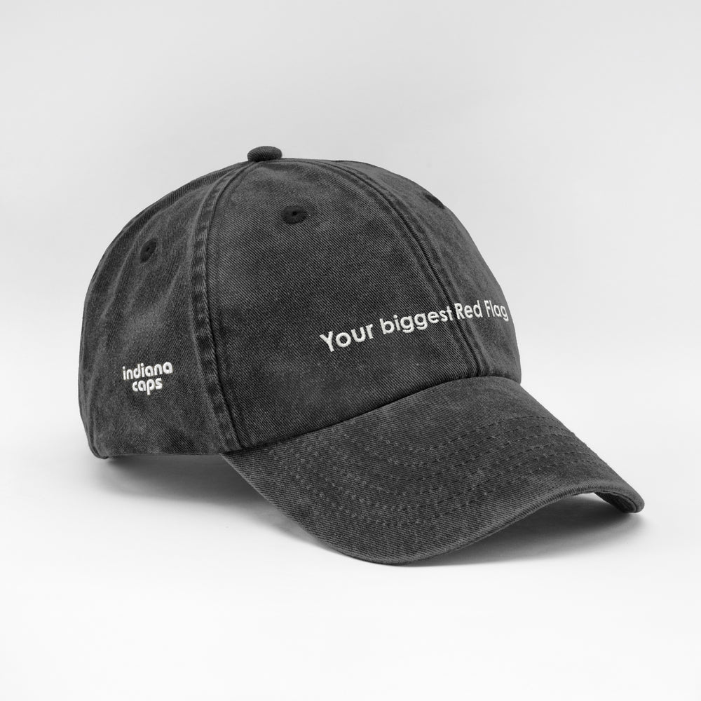 Cappellino vintage "Your biggest Red Flag"