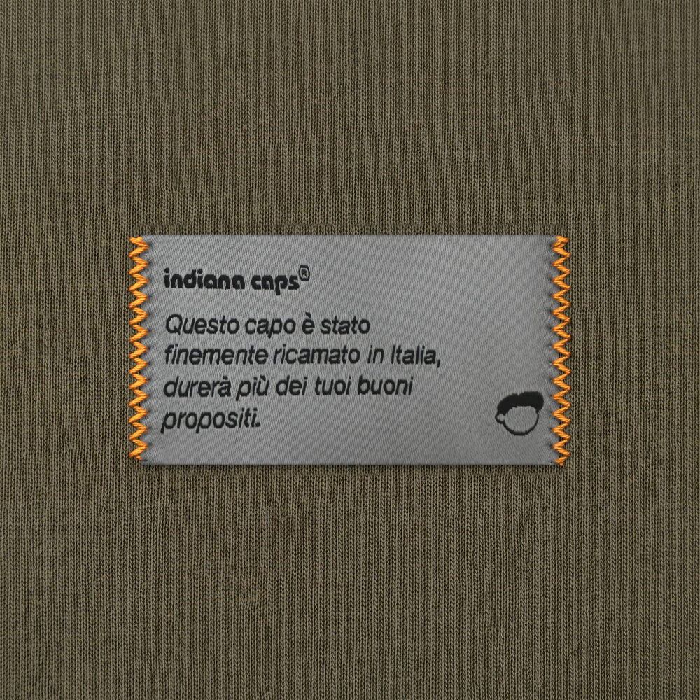 T-Shirt Oversize Essentials Verde - zoom etichetta