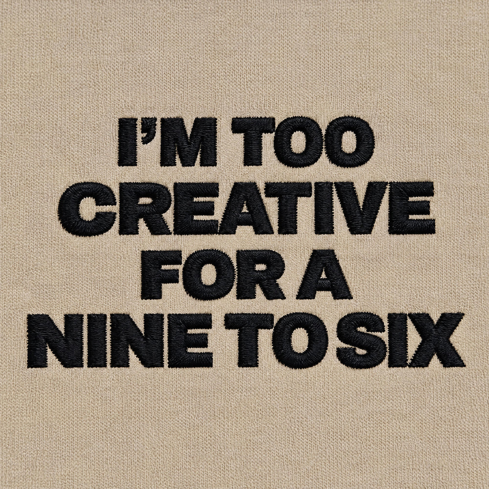 T-shirt Creative Beige - dettaglio ricamo