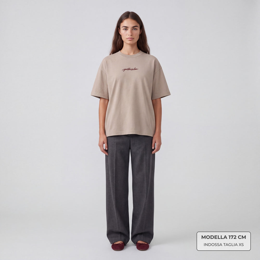 T-shirt your italian sex dream Beige - indossata modella