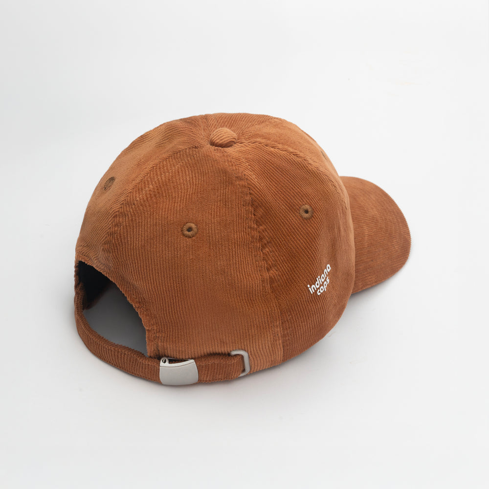 Cappellino in velluto a coste ''NO DATES ONLY GATES''