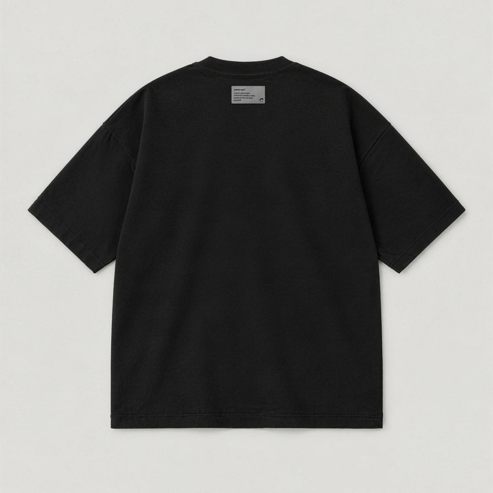 T-Shirt Oversize Pausa Terea Nero - flat lay retro