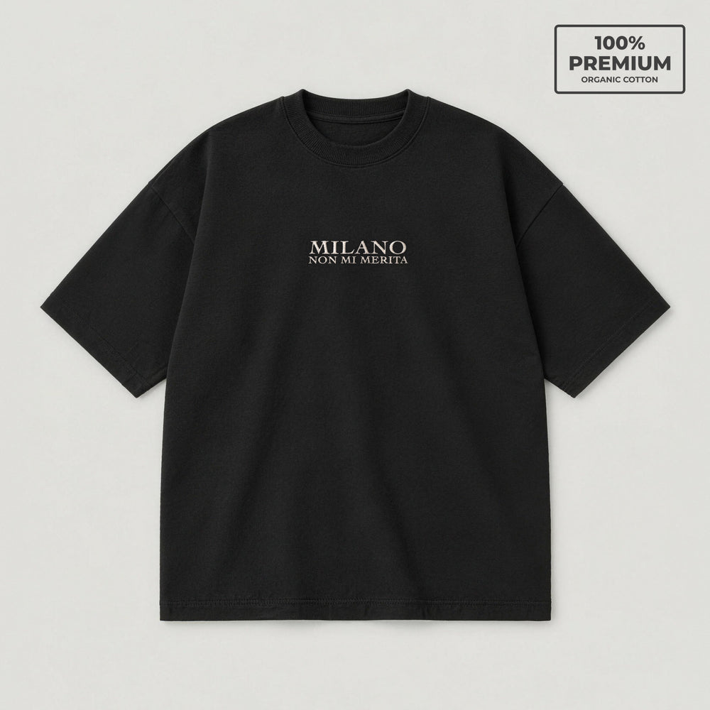 T-shirt oversize Milano non mi merita nero - flat lay fronte