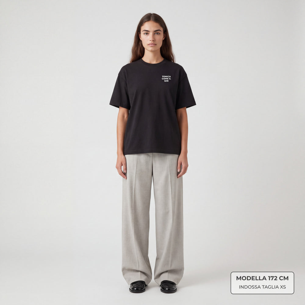 T-shirt Tonica come il gin Nero - indossata modella