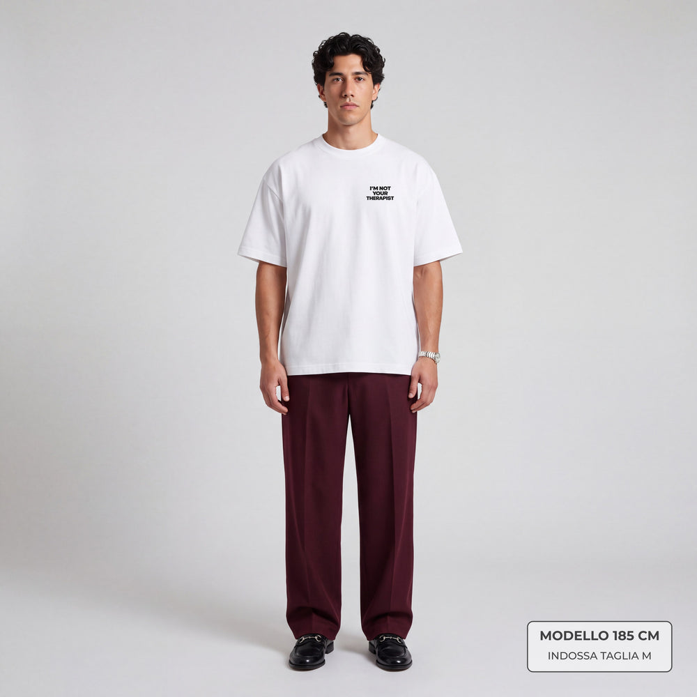 T-Shirt Oversize "I'm not your Therapist" bianco - modello