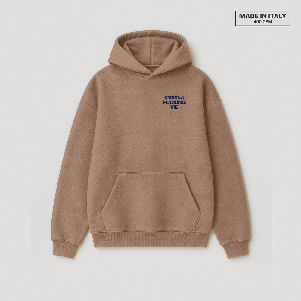 Felpa C'est la fucking vie Marrone - flat lay fronte