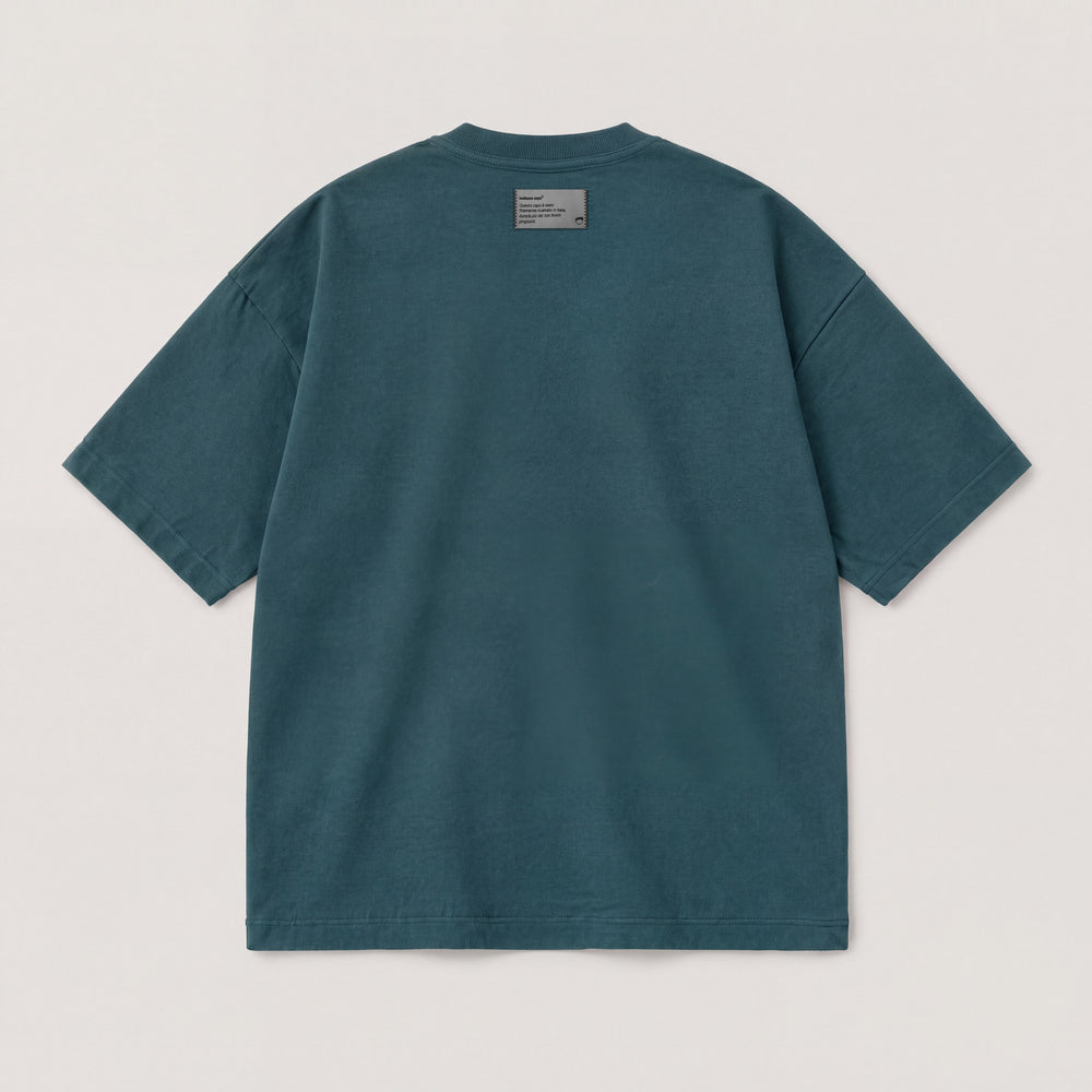 T-Shirt Oversize Pausa Terea Petrolio - flat lay retro