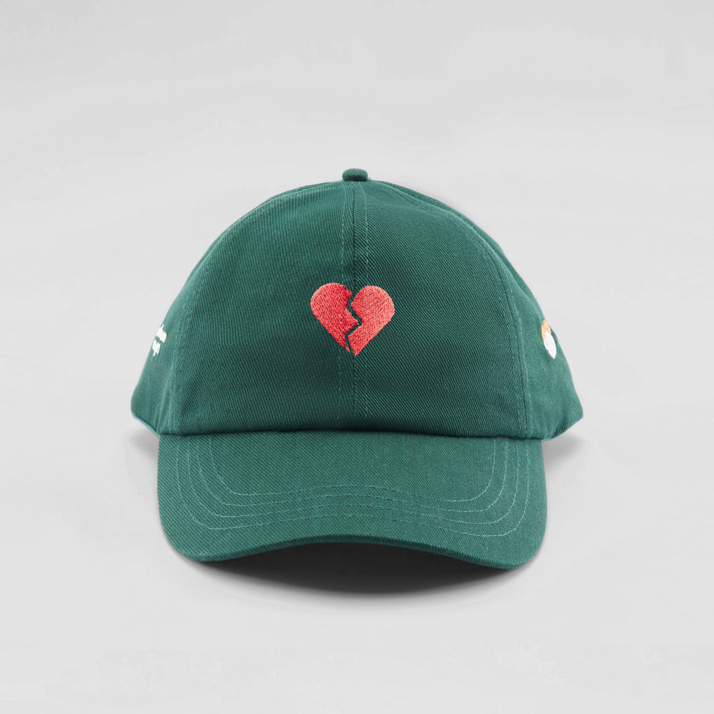 Cappellino in cotone "Cuore spezzato"