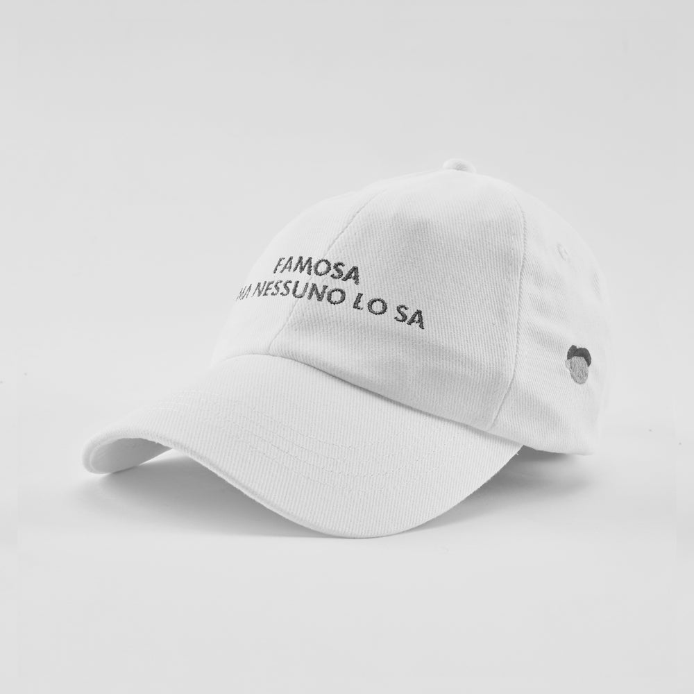 Cappellino in cotone "Famosa, ma nessuno lo sa"