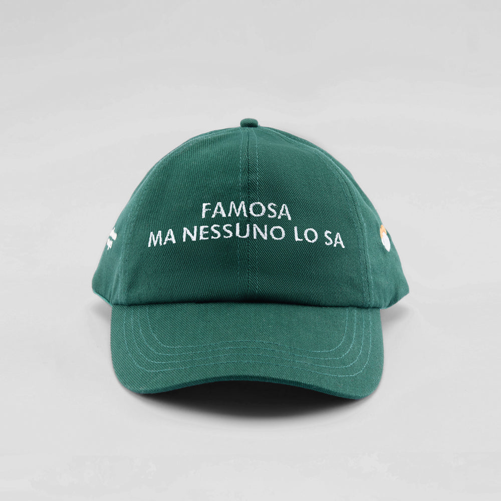 Cappellino in cotone "Famosa, ma nessuno lo sa"