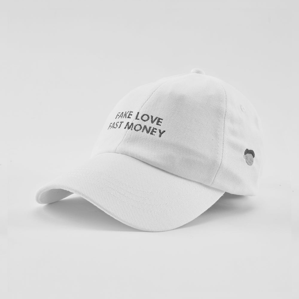 Cappellino in cotone "Fake love, fast Money"