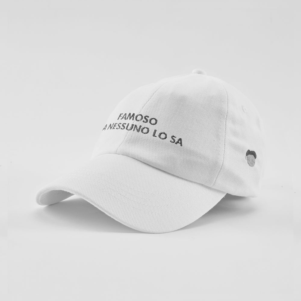 Cappellino in cotone "Famoso, ma nessuno lo sa"