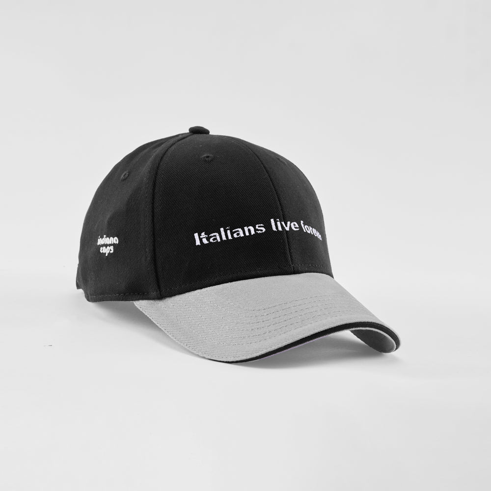 Cappellino bicolore in caldo cotone "Italians live forever"