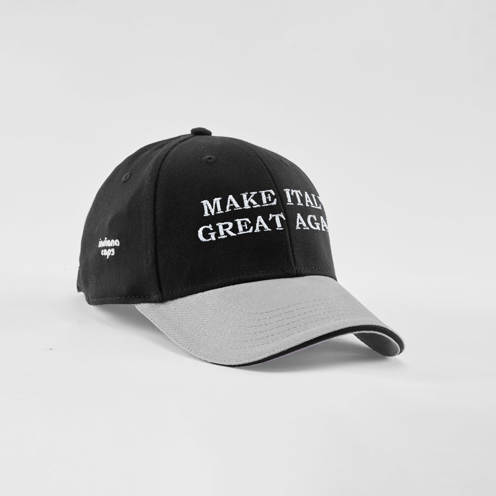 Cappellino bicolore in caldo cotone "Make Italy great again"