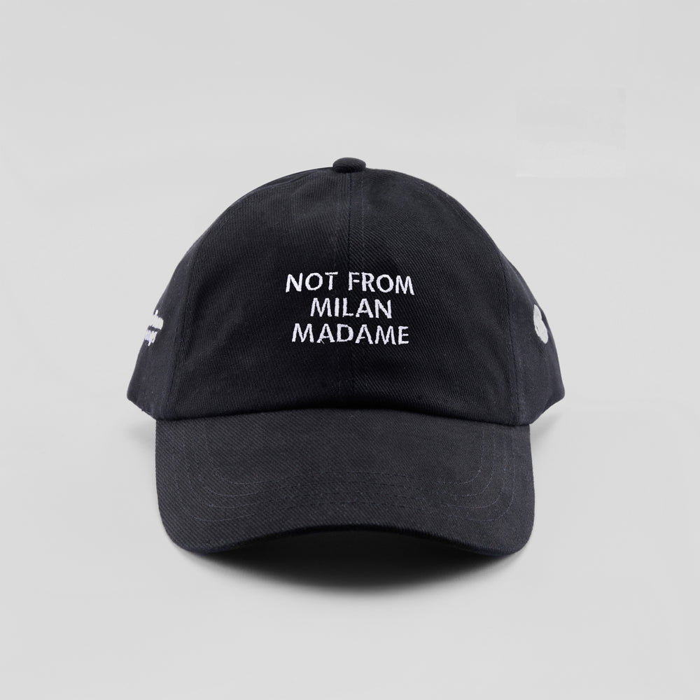 Cappellino in cotone "Not from Milan madame"