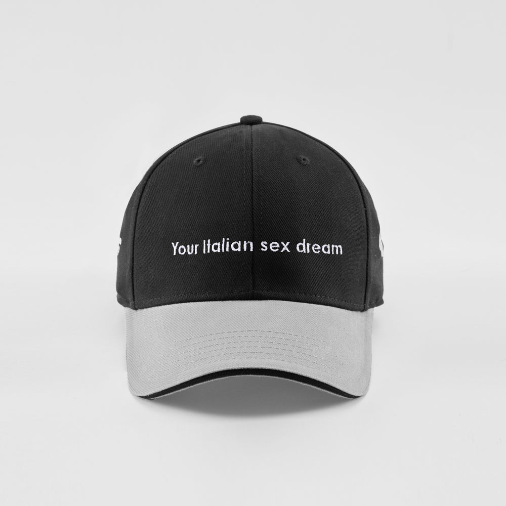 Cappellino bicolore in caldo cotone "Your Italian sex dream"