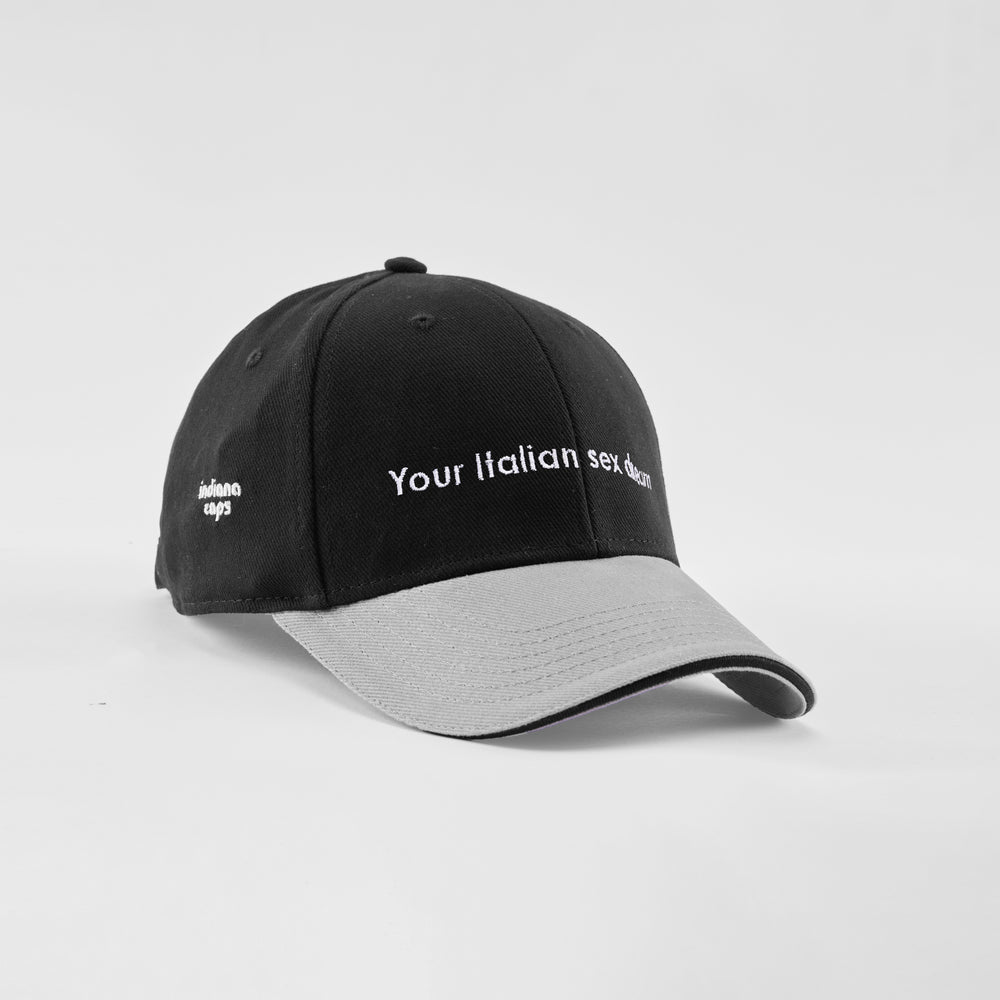 Cappellino bicolore in caldo cotone "Your Italian sex dream"