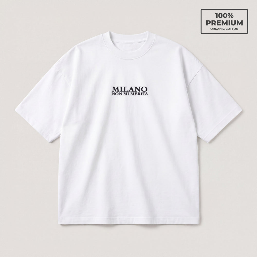 T-shirt oversize Milano non mi merita bianco - flat lay fronte