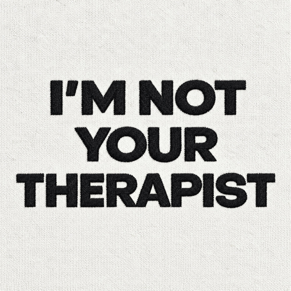 T-Shirt Oversize "I'm not your Therapist" bianco - zoom ricamo