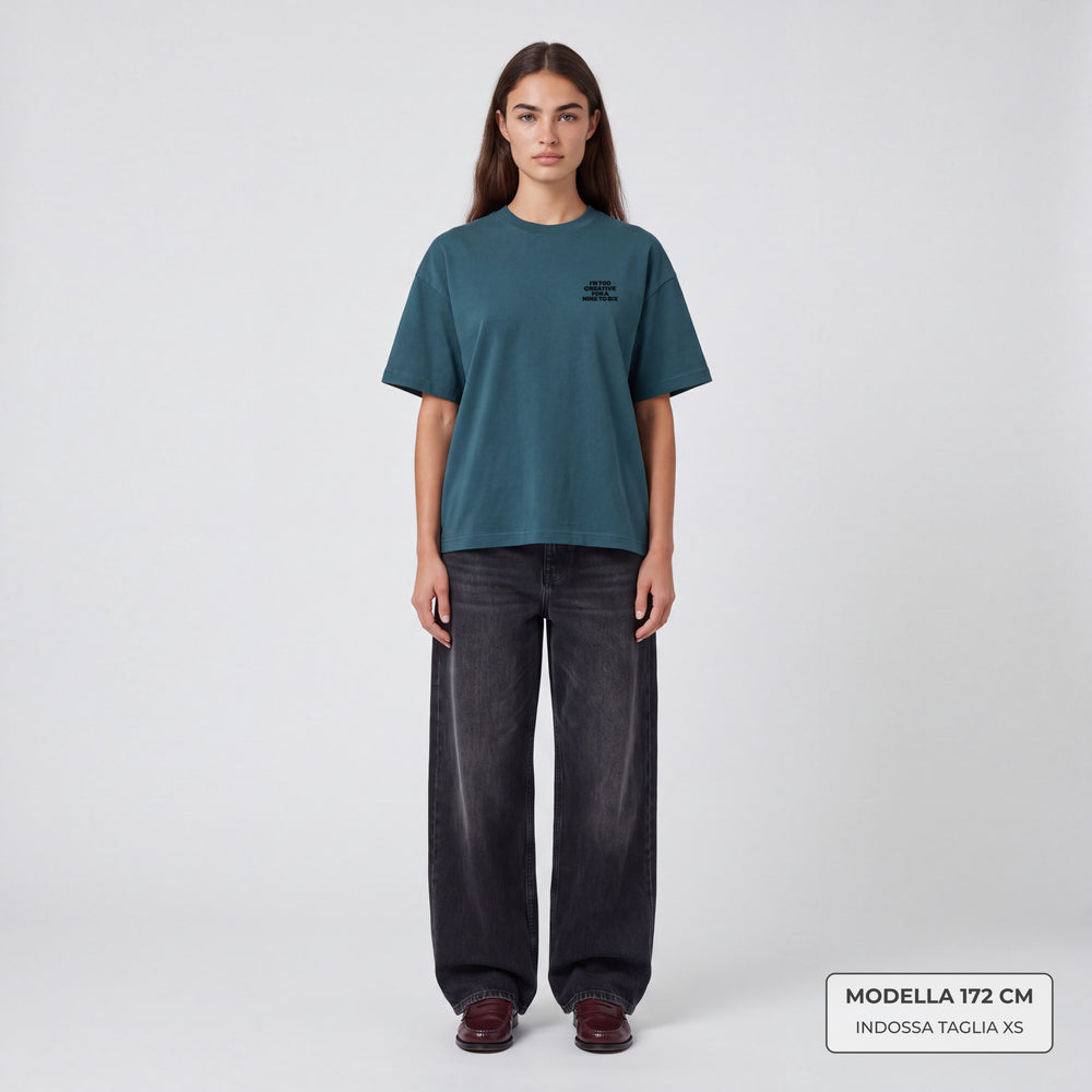 T-shirt Creative Petrolio - indossata modella