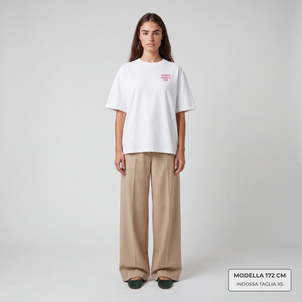 T-shirt Tonica come il gin Bianco - indossata modella