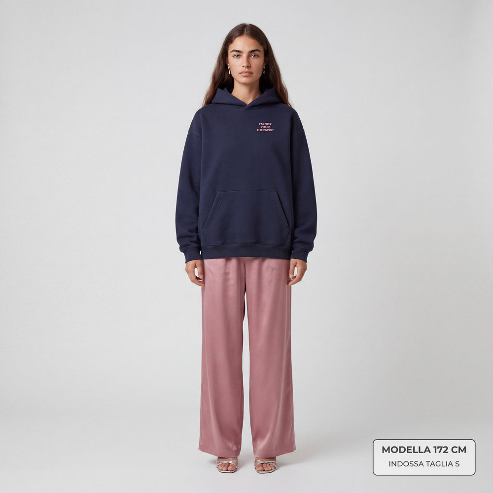 Felpa con cappuccio "I'm not your Therapist" blu - modella