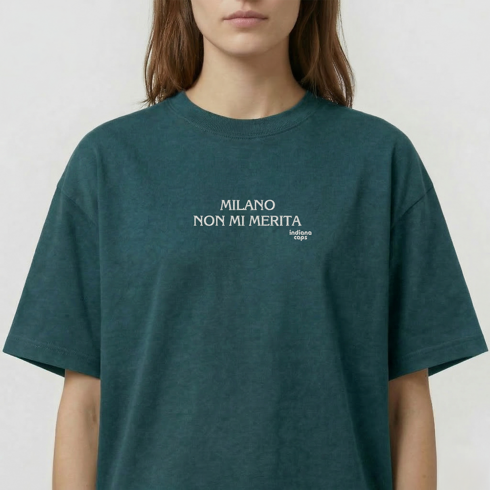 T-Shirt Oversize "MILANO NON MI MERITA"