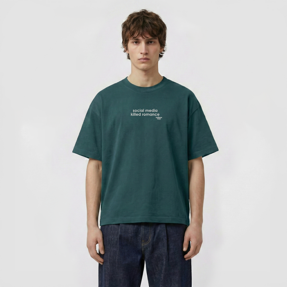 T-Shirt Oversize "Social media killed Romance"