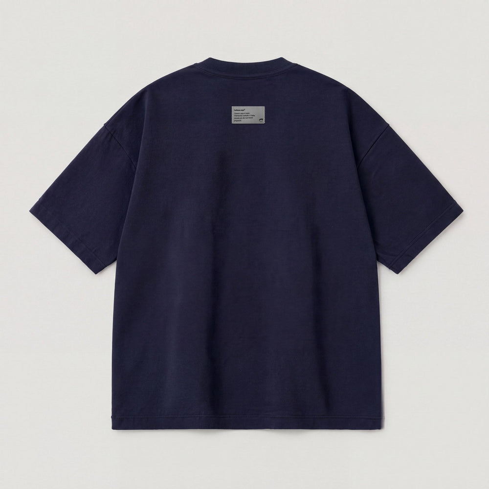 T-Shirt Oversize "J'adore stare a casa" blu - flatlay retro
