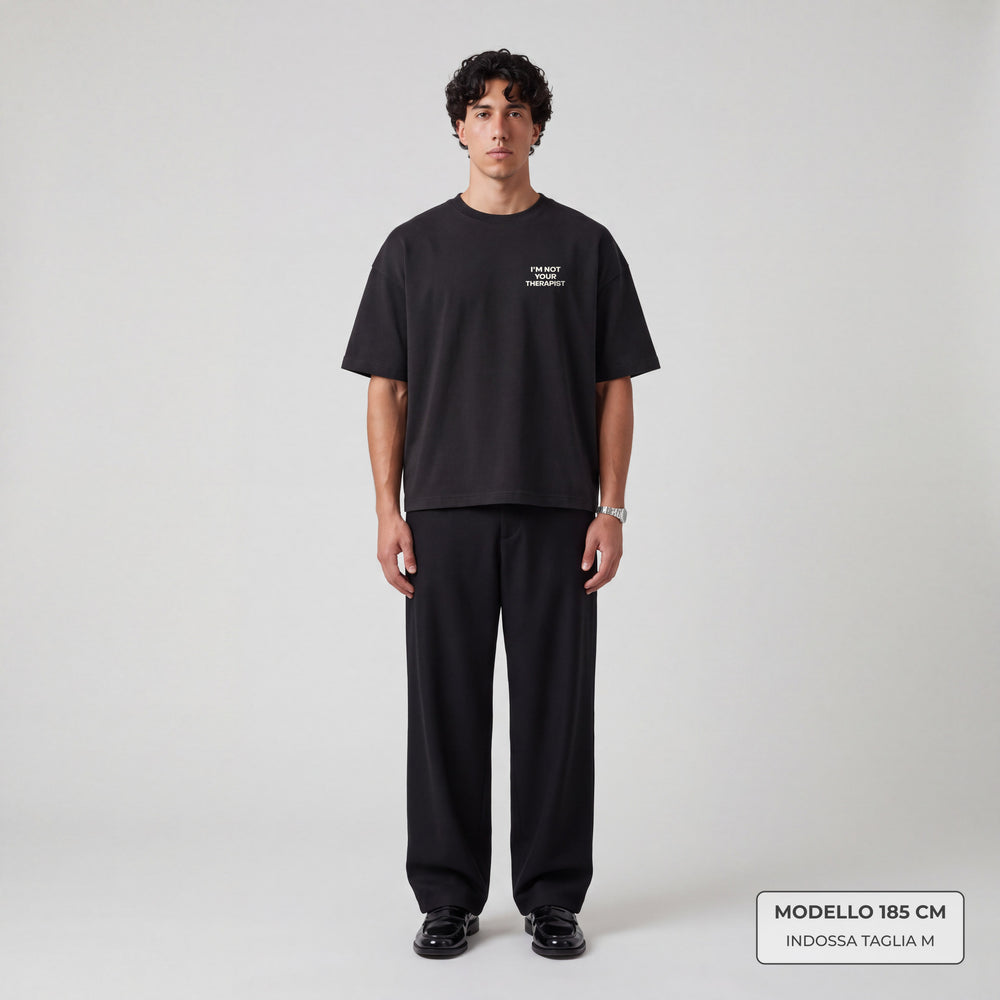T-Shirt Oversize "I'm not your Therapist" nero - modello