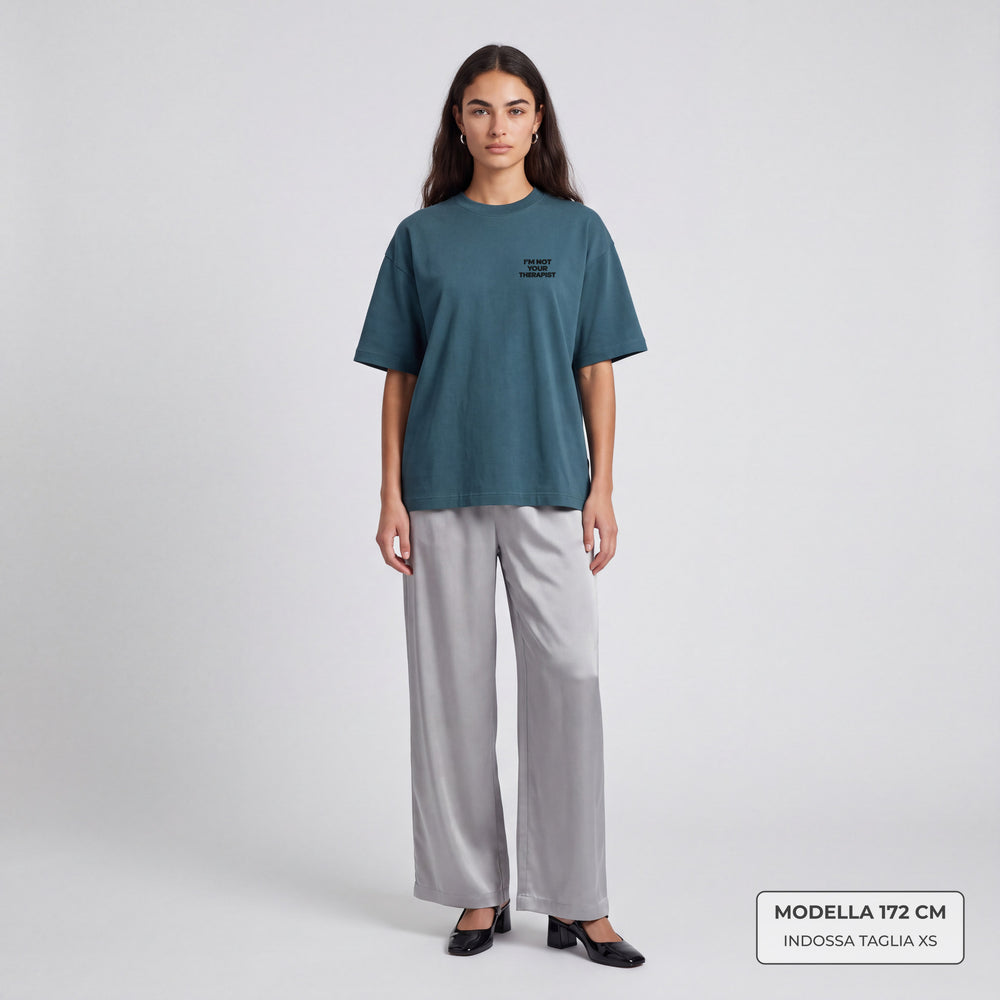 T-Shirt Oversize "I'm not your Therapist" petrolio - modella