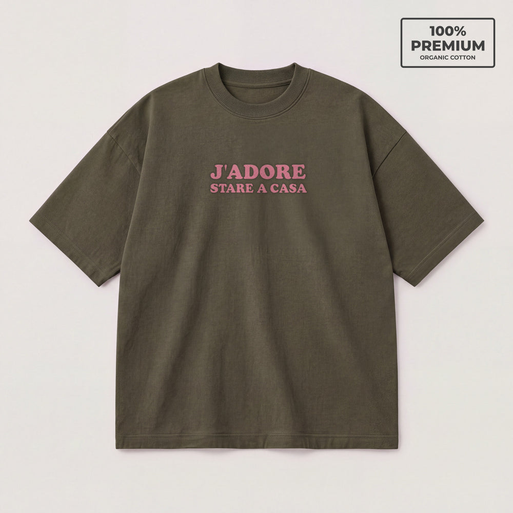 T-Shirt Oversize "J'adore stare a casa" verde - flatlay fronte