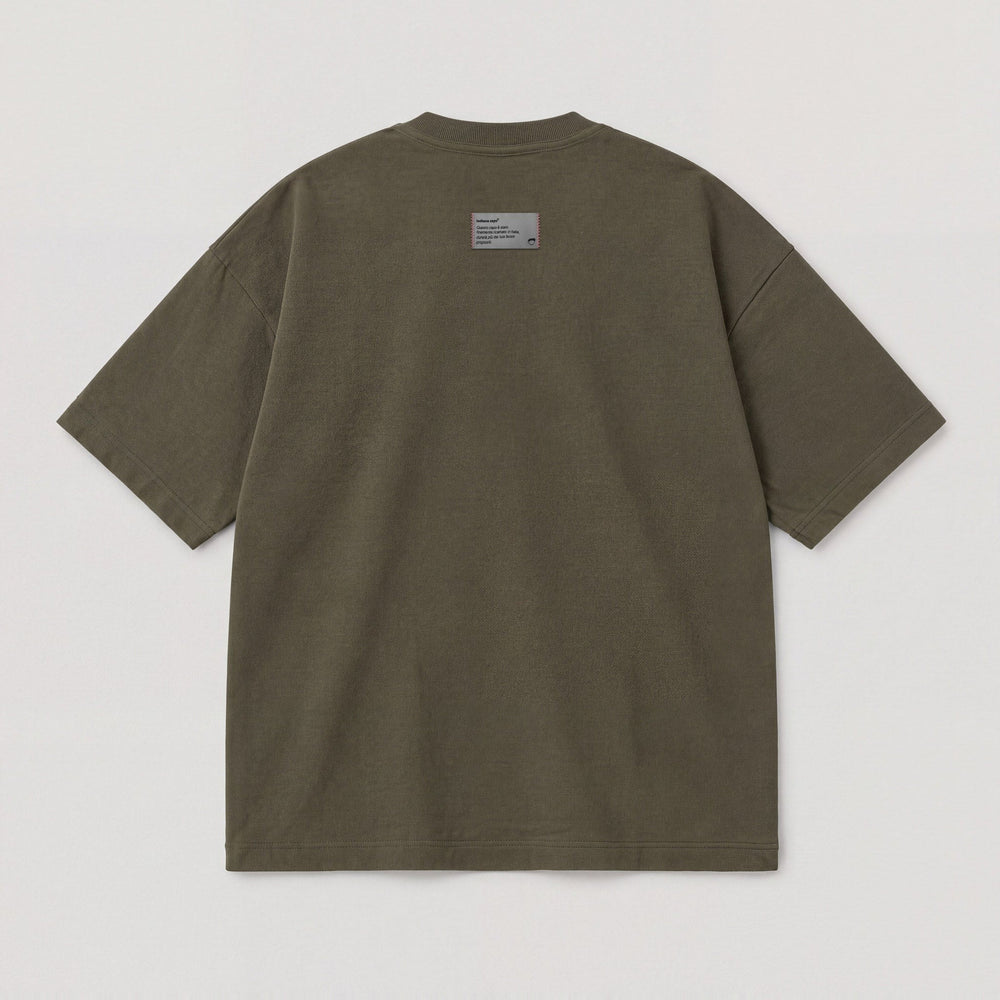 T-Shirt Oversize "J'adore stare a casa" verde - flatlay retro