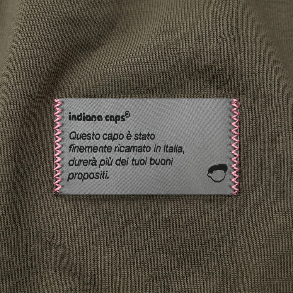 T-Shirt Oversize "J'adore stare a casa" verde - zoom etichetta