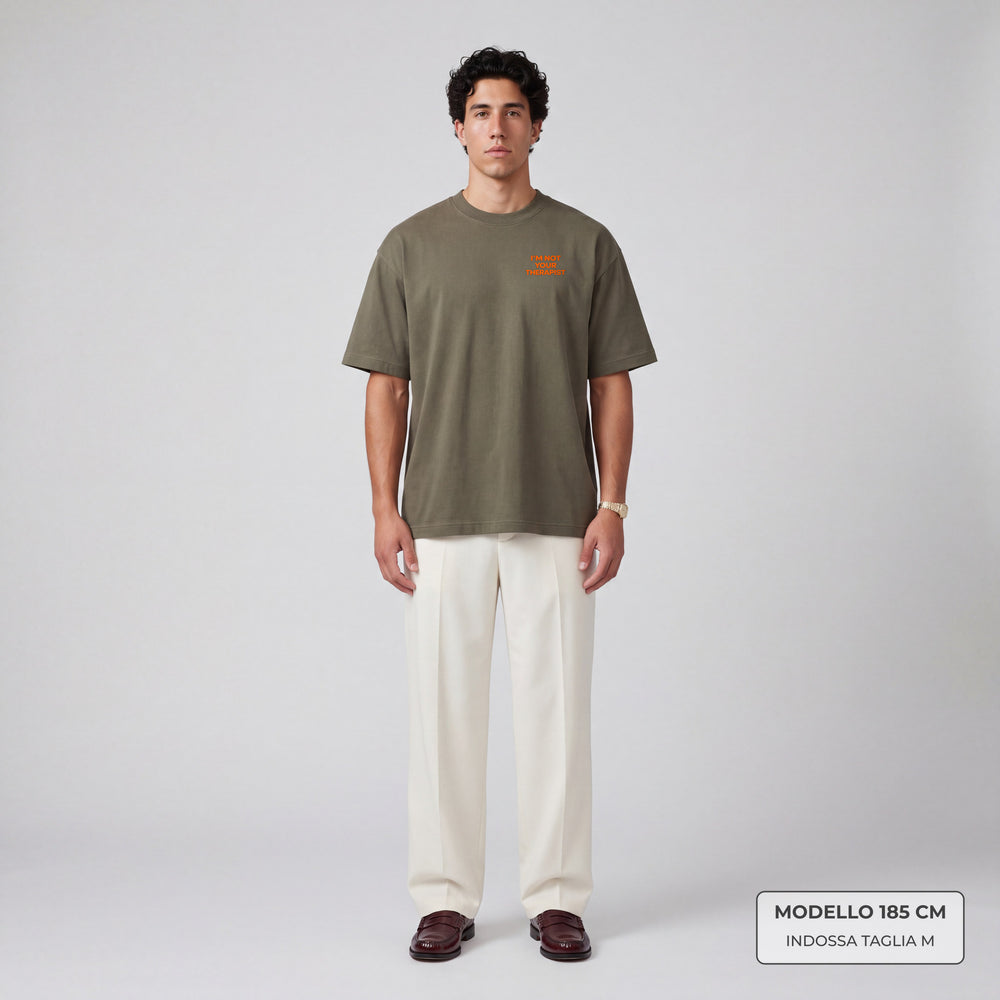 T-Shirt Oversize "I'm not your Therapist" verde - modello